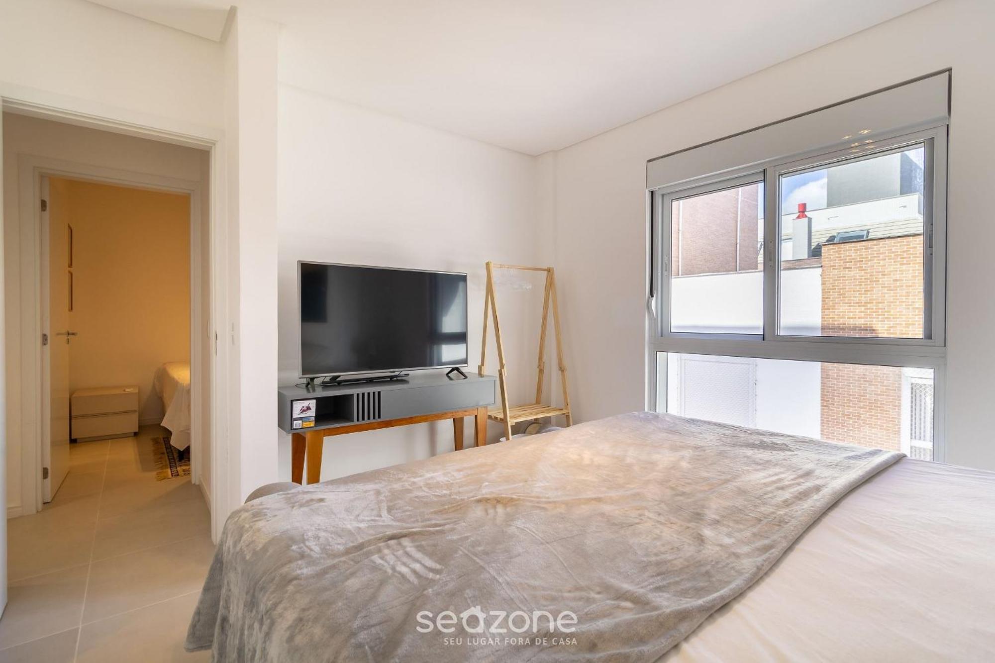 Apto Prox. A E Ao Floripa Shopping Eaz305 Apartamento