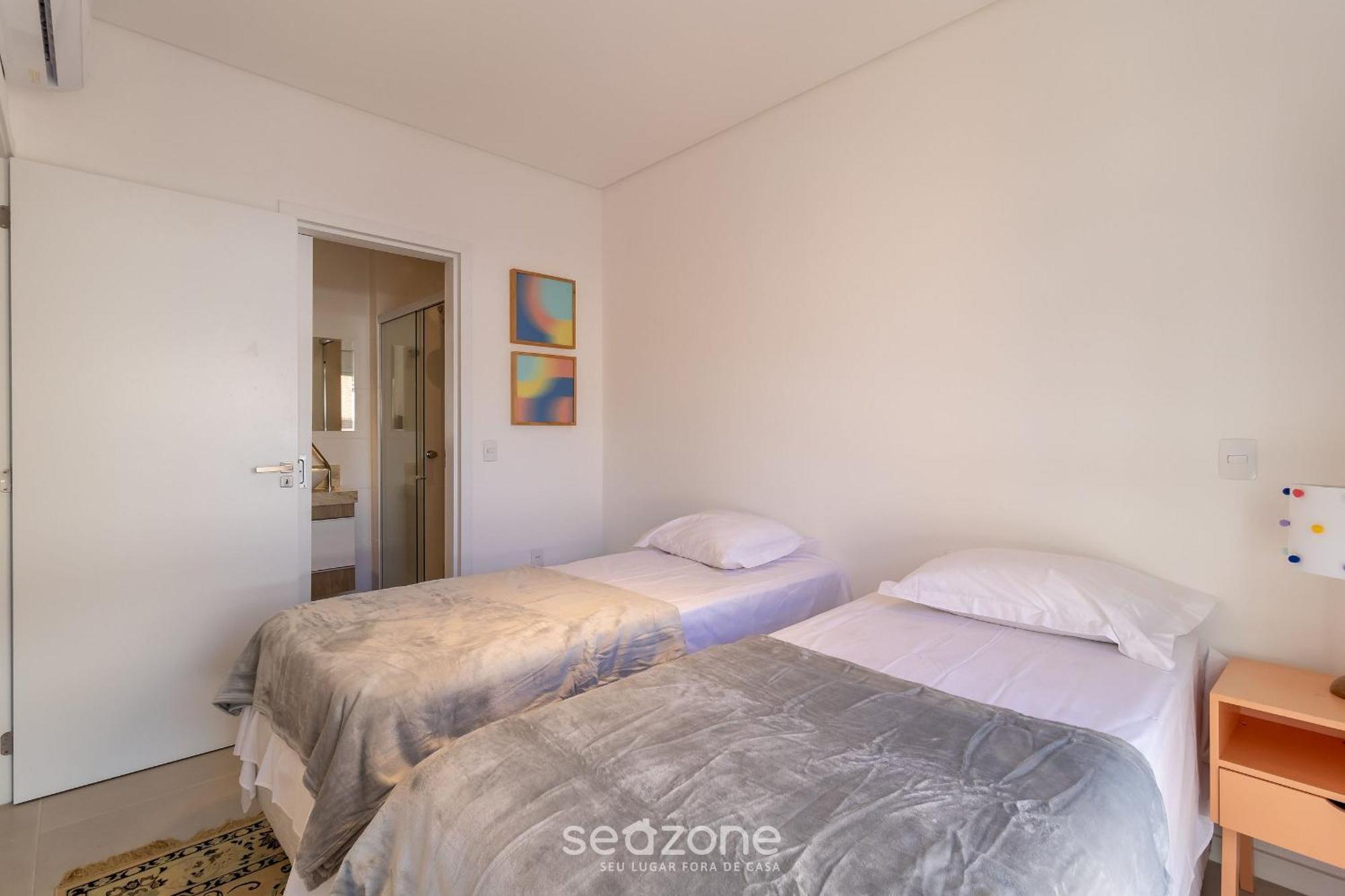 Apto Prox. A E Ao Floripa Shopping Eaz305 Apartamento *